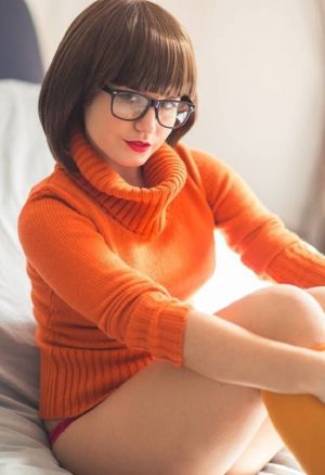 Pic - Velma Handsome Costume Have Fun