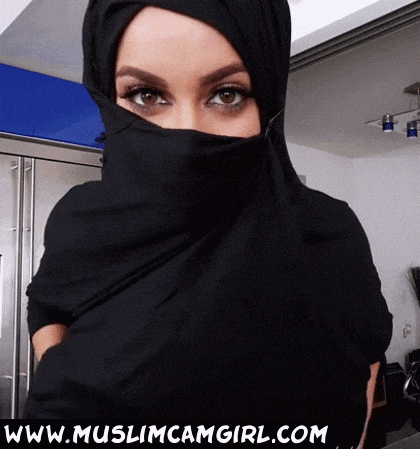 Gif - Hot_muslim Cam Model In Niqab Flashes Tits Gif