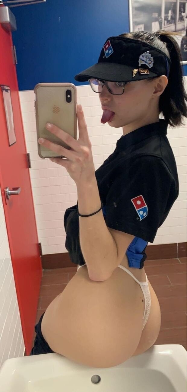 Dominos selfie