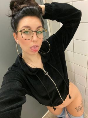 Pic - Naughty For Cum Shot In Public